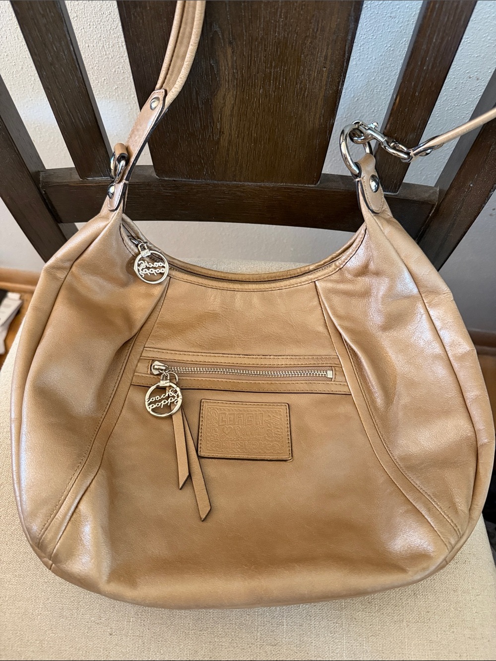 Coach Poppy Convertible Hobo Leather Shoulder Bag Hippie Boho Tan Neutral
